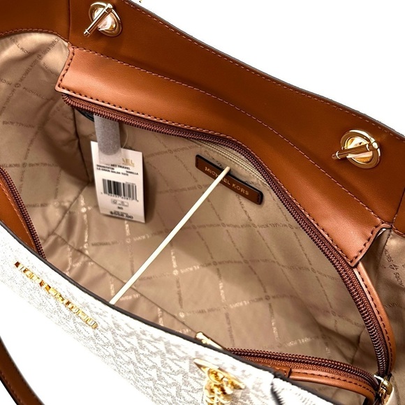 Michael Kors Large Jet Set Travel Chain Shoulder Bag Vanilla (NWT) - Picture 11 of 12